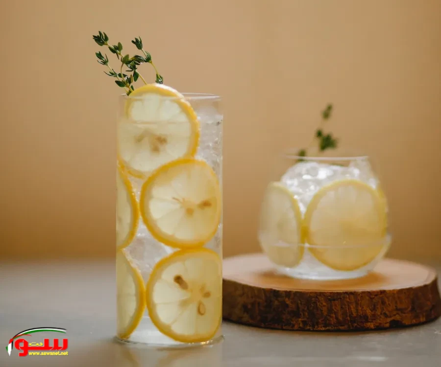 التوقيت المثالي لشرب ماء الليمون.. يعتمد على أهدافكِ