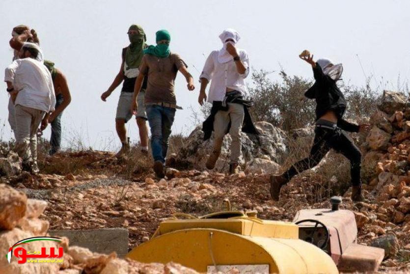 المستوطنون هجروا 100 عائلة فلسطينية في الضفة خلال أسبوعين