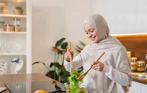 القيمة الغذائية وأثره الصحي على الجسم ’ فوائد الخس في السحور !