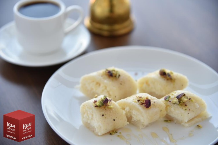 حلاوة الجبن بالموزاريلا والفستق